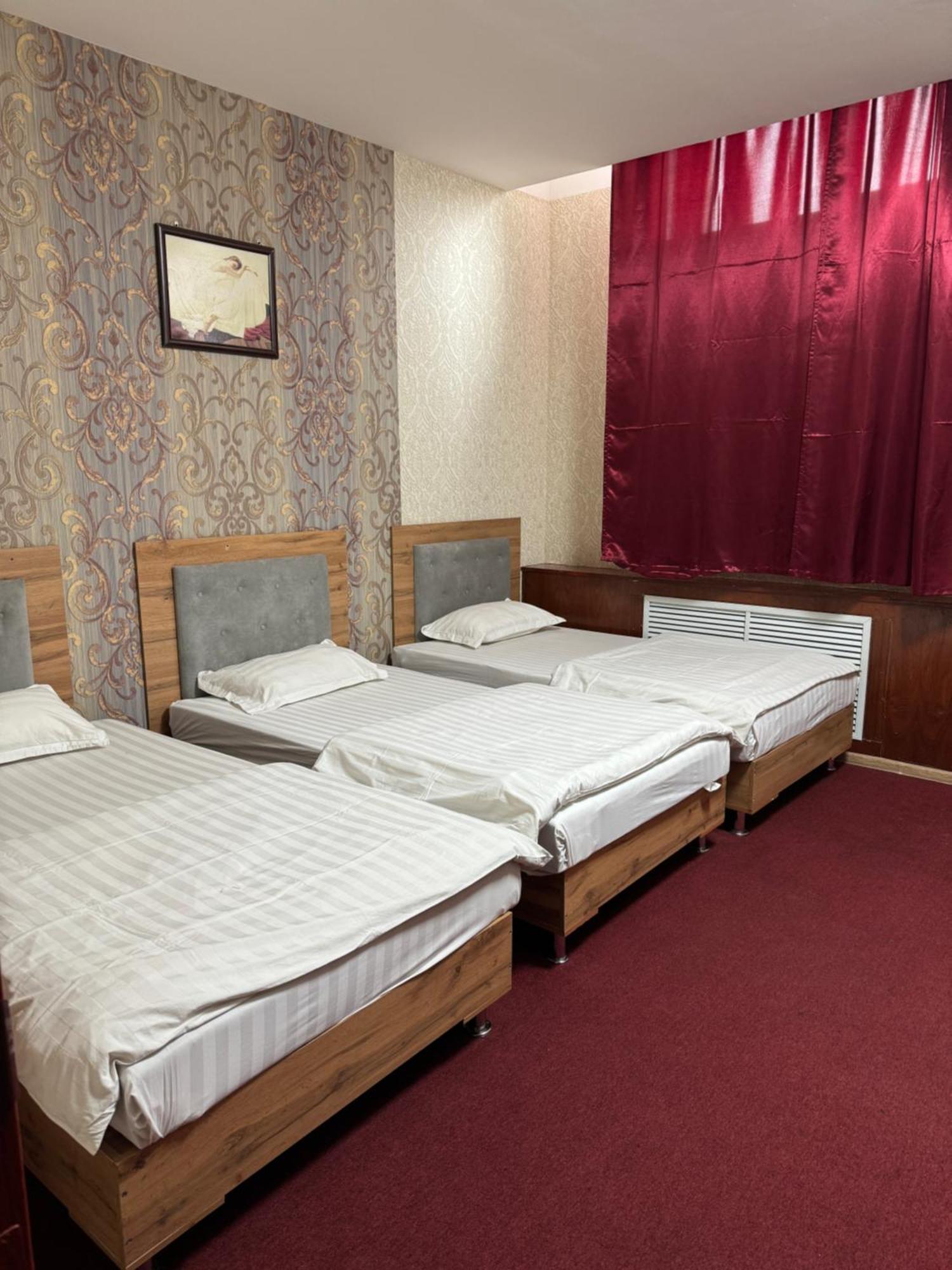 Zolotoi Drakon Hotel Ałma Ata Zewnętrze zdjęcie