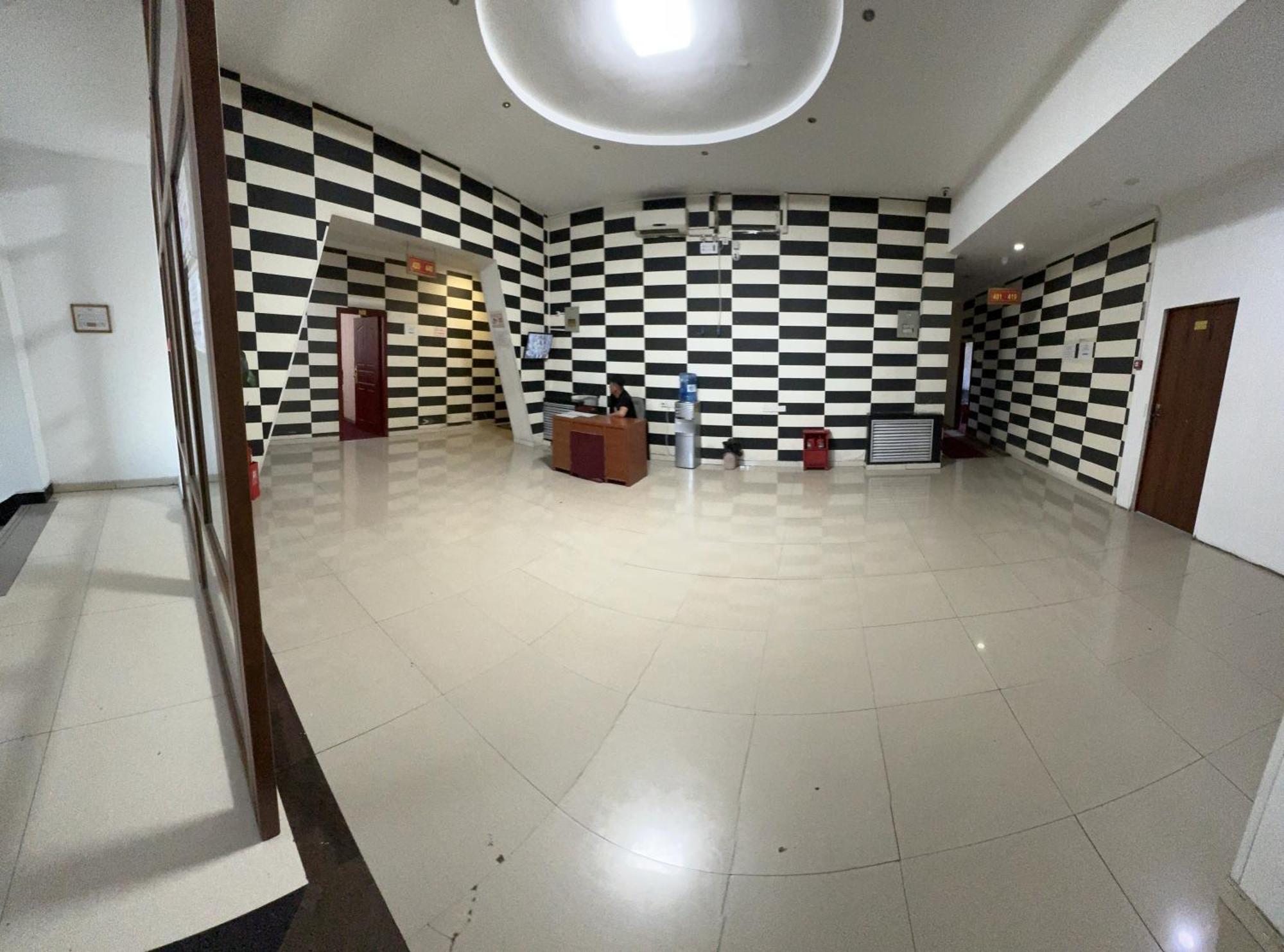 Zolotoi Drakon Hotel Ałma Ata Zewnętrze zdjęcie