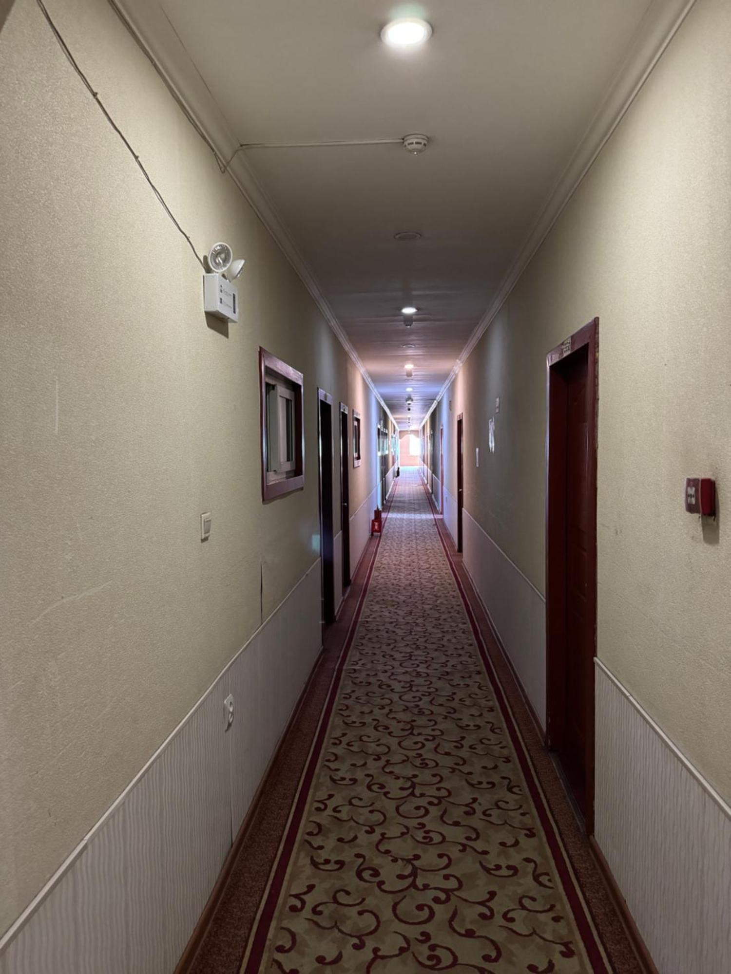 Zolotoi Drakon Hotel Ałma Ata Zewnętrze zdjęcie